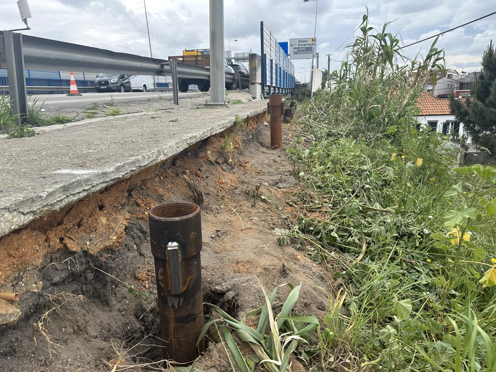 Helical piles installed next to the A25 motorway