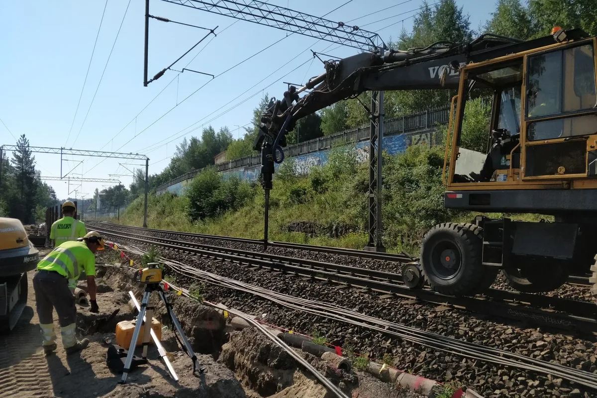 Helical piles for railway noise walls in Tampere
